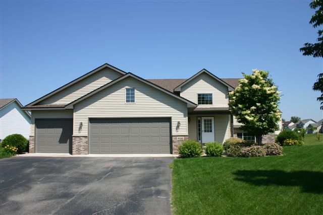 9130 Oak Ridge Dr